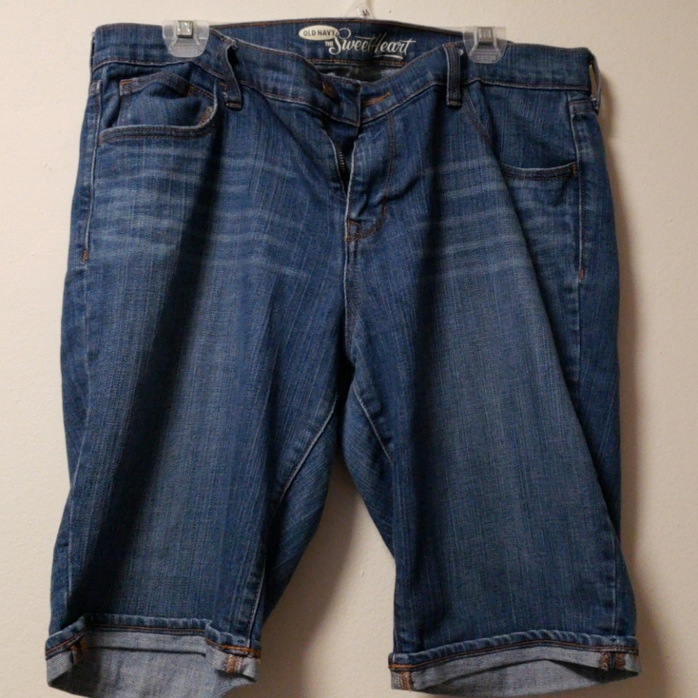 Old Navy Sweatheart Bermuda Short